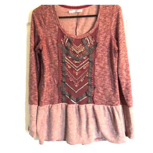 Maurice’s beaded comfortable top - Picture 1 of 7